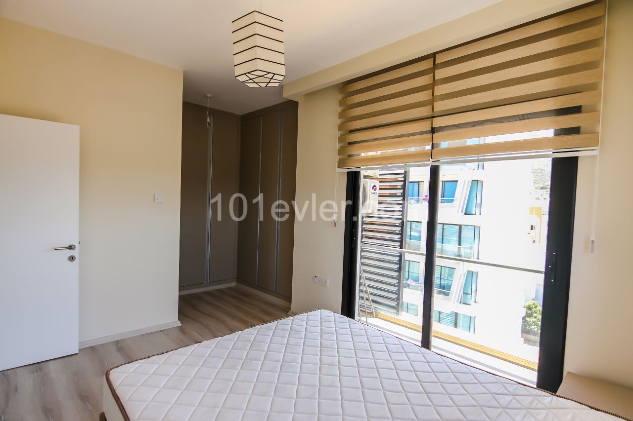 LUXURIOUS FURNISHED 2+1 BATHROOM IN KYRENIA CENTER ** 