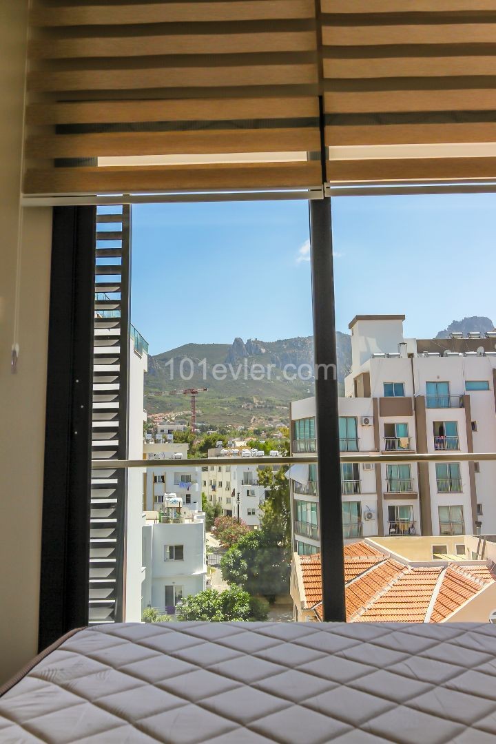 LUXURIOUS FURNISHED 2+1 BATHROOM IN KYRENIA CENTER ** 