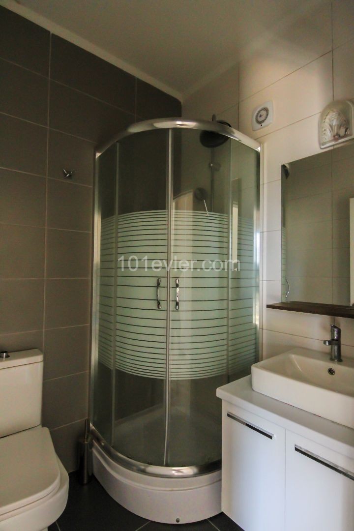 LUXURIOUS FURNISHED 2+1 BATHROOM IN KYRENIA CENTER ** 