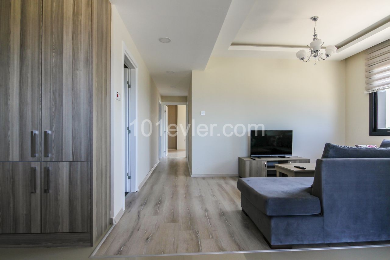 LUXURIOUS FURNISHED 2+1 BATHROOM IN KYRENIA CENTER ** 