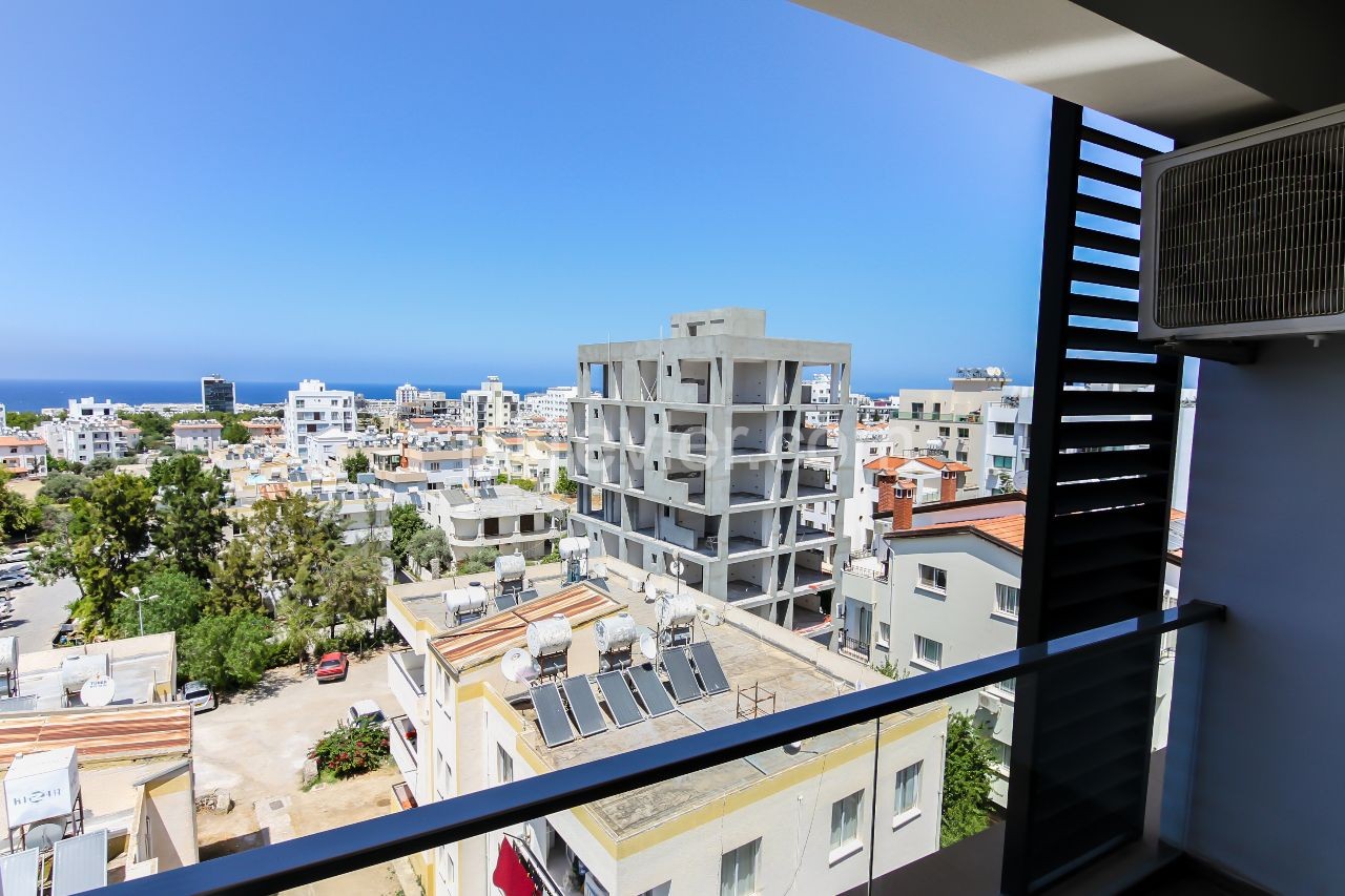 LUXURIOUS FURNISHED 2+1 BATHROOM IN KYRENIA CENTER ** 