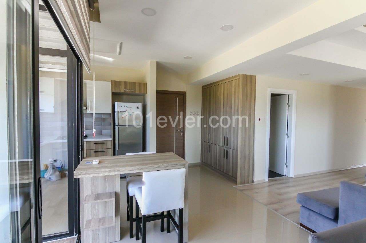 LUXURIOUS FURNISHED 2+1 BATHROOM IN KYRENIA CENTER ** 