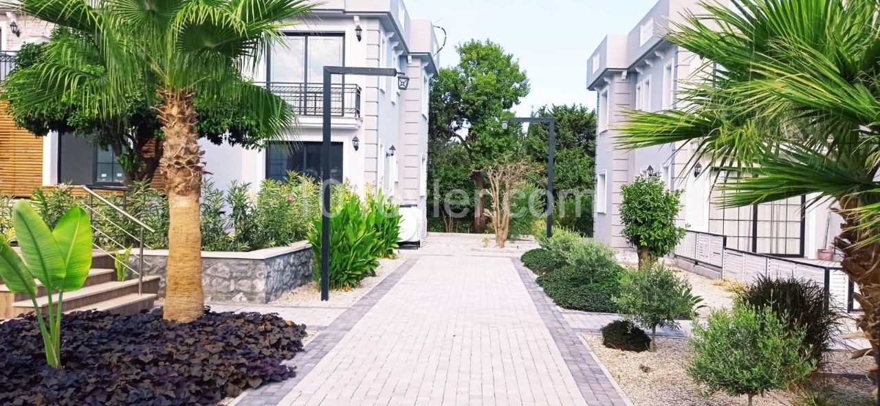 2+1 Luxury Flat for Rent in a Complex with Communal Pool in Lapta