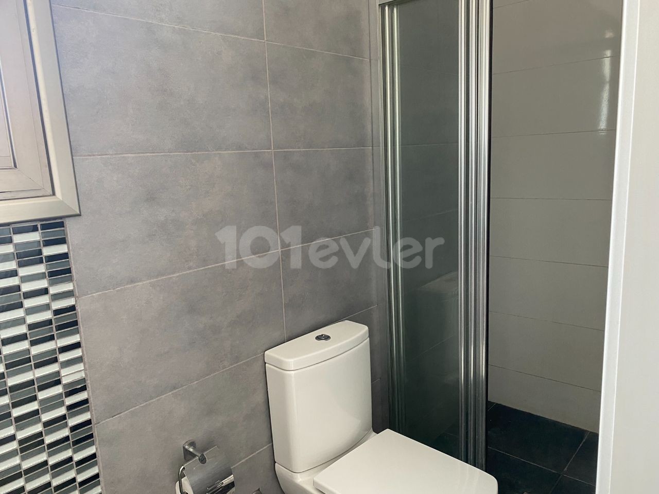 GİRNE MERKEZDE LÜX EŞYALI 2+1 PENTHOUSE 