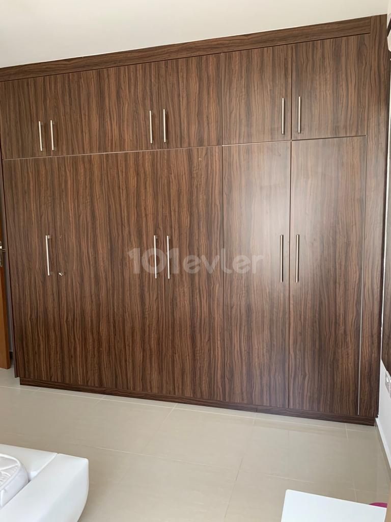 Girne Merkezde Lüx Kiralık 3+1 Daire