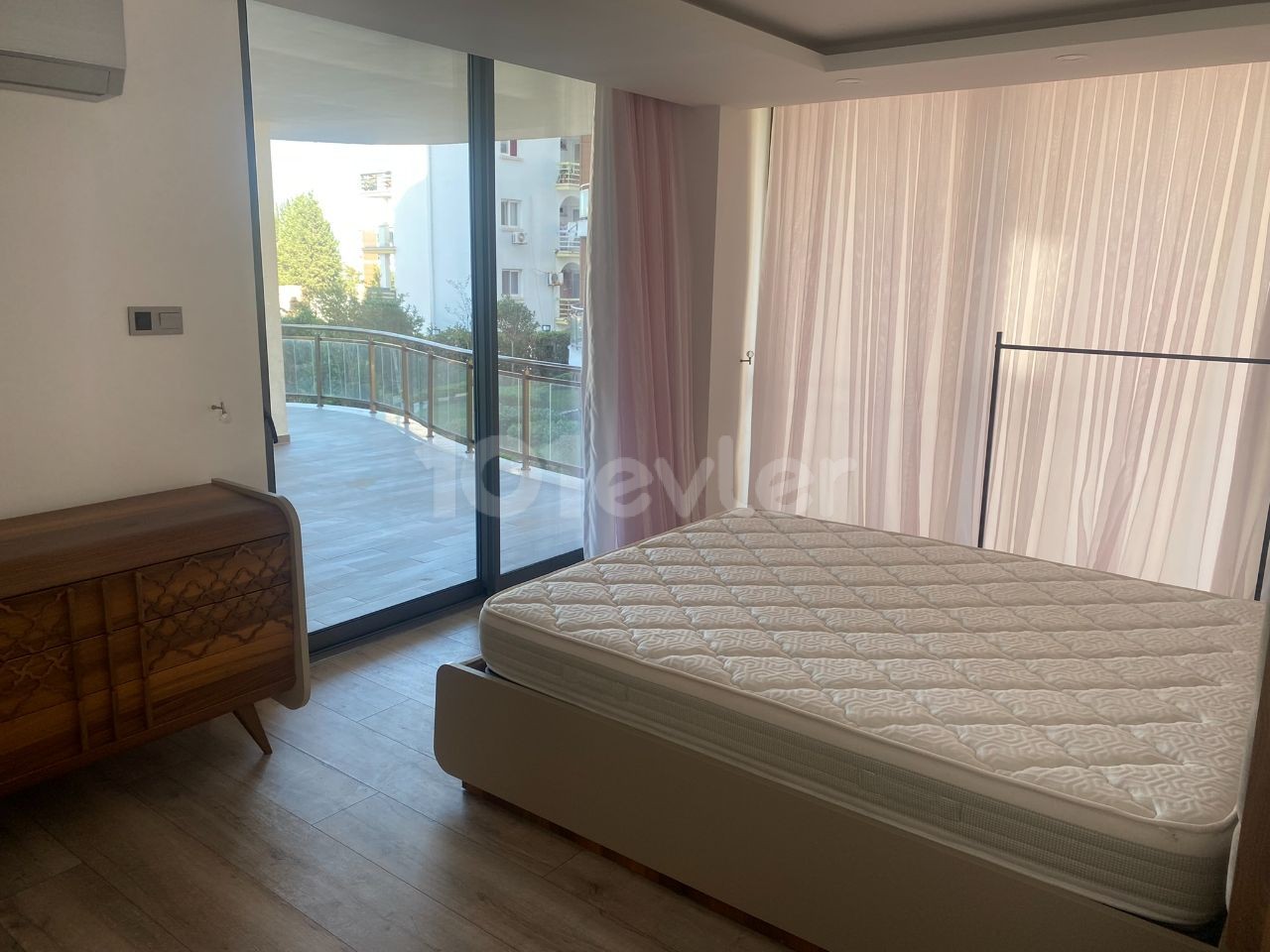 Flat To Rent in Girne Merkez, Kyrenia