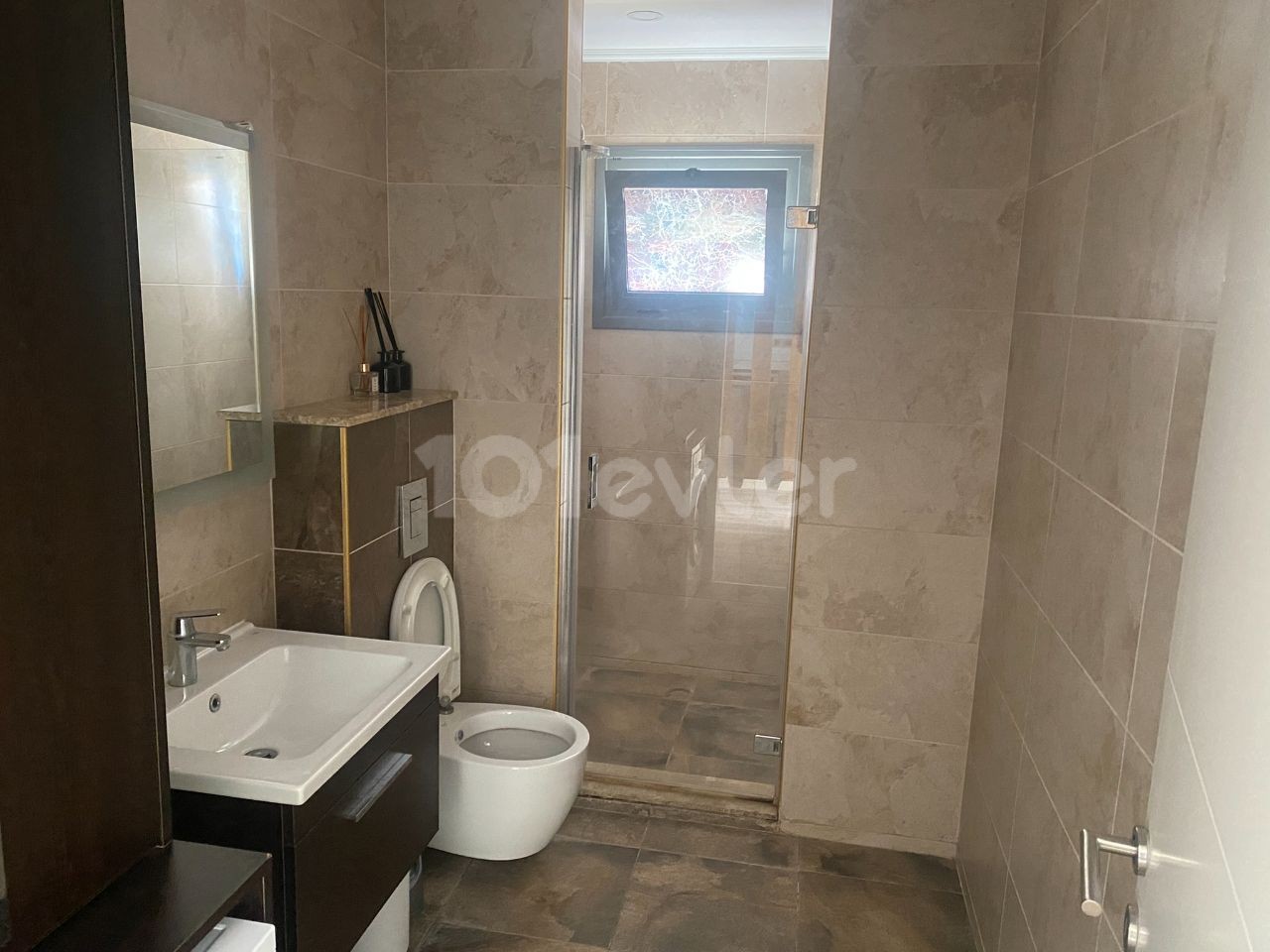 Flat To Rent in Girne Merkez, Kyrenia