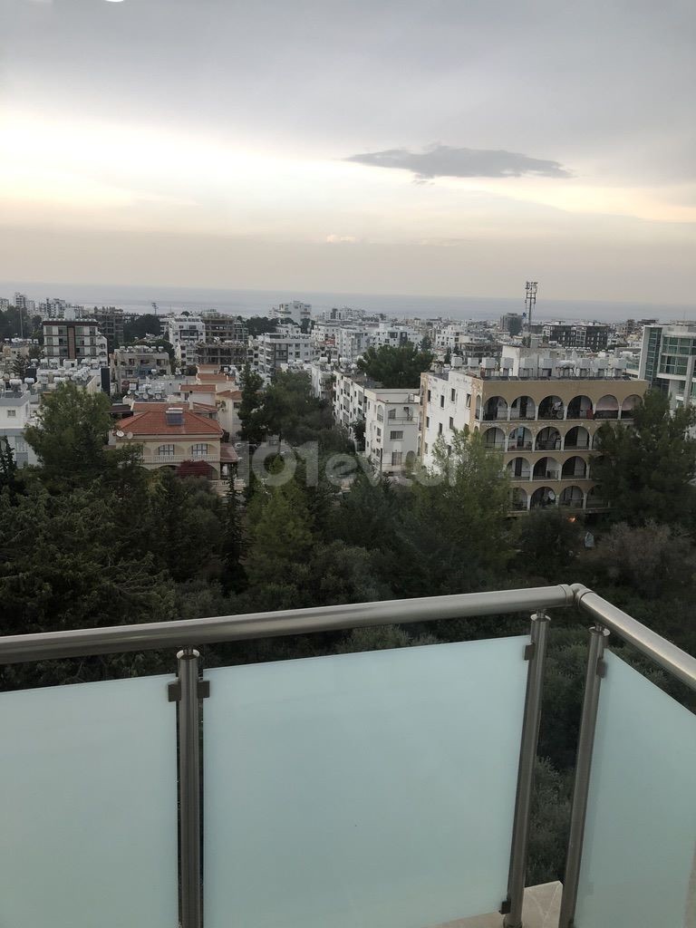 FURNISHED 1+1 FLAT IN KYRENIA CITY CENTRE