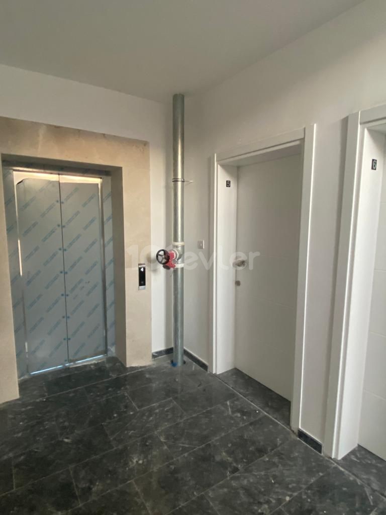 2+1 Flat for Sale in Nicosia Kizilbash