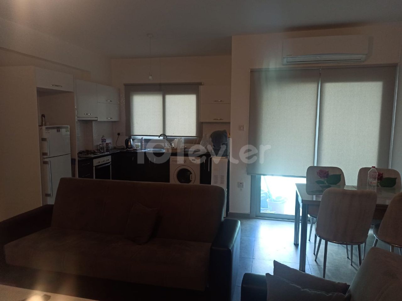 LEFKOŞA HAMİTKOY LIMITS IN STREET BEHIND THE STREET KITCHEN FOR SALE 2+1 APARTMENT