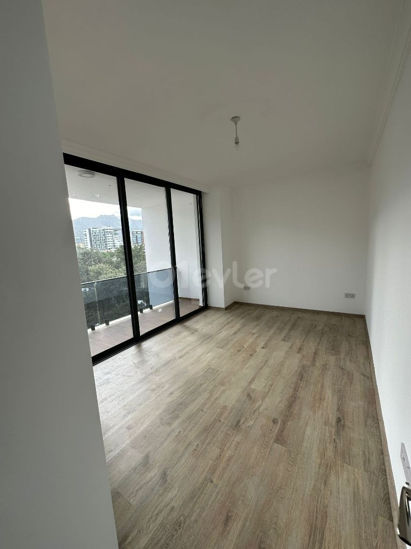 Flat for RENT in the center of Kyrenia, within walking distance to everywhere, ready for check-in!