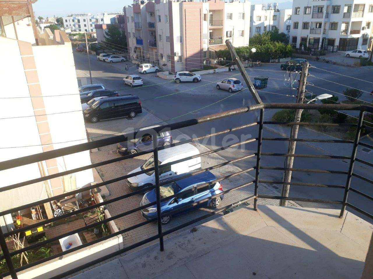 NICOSIA - GÖNYELİ 2+1 WOHNUNG ZU VERMIETEN