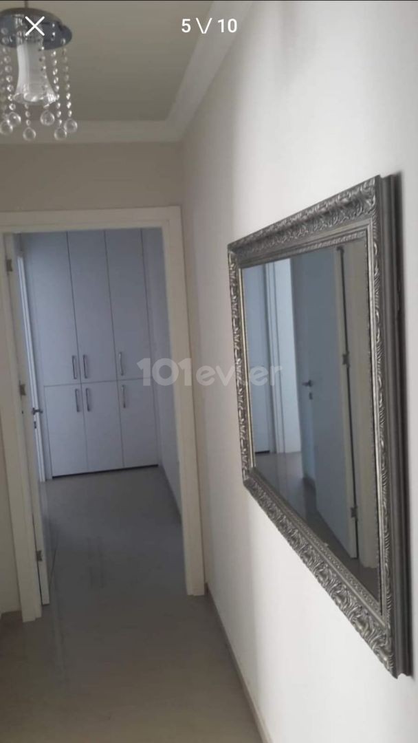 Kyrenia Center 3+1 Flat for Rent