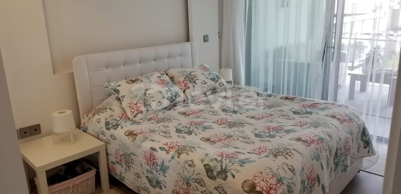 Akacan Elegance sitesi içerisinde 2. katta Comfort blok'ta havuz manzaralı 2+1 daire