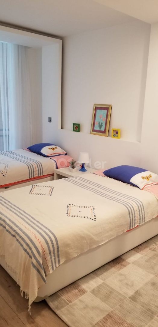 Flat For Sale in Yukarı Girne, Kyrenia