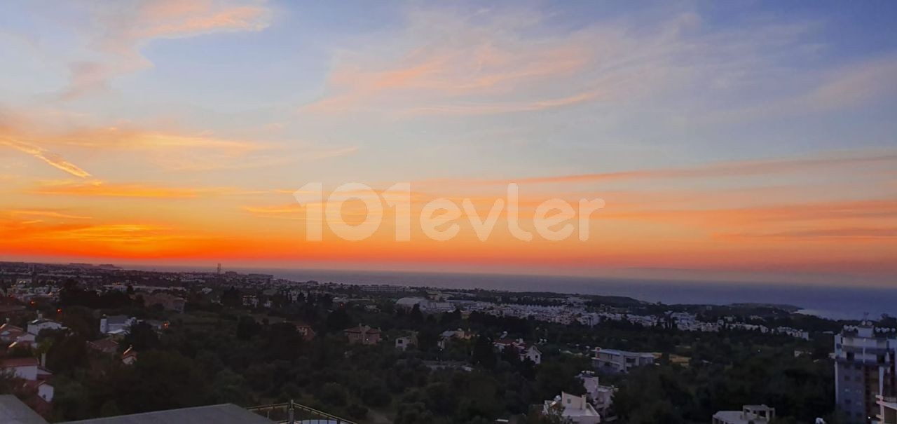 3+1 Penthouse mit spektakulärem Berg- und Meerblick in der 8. Akacan Elegance Anlage  ** 