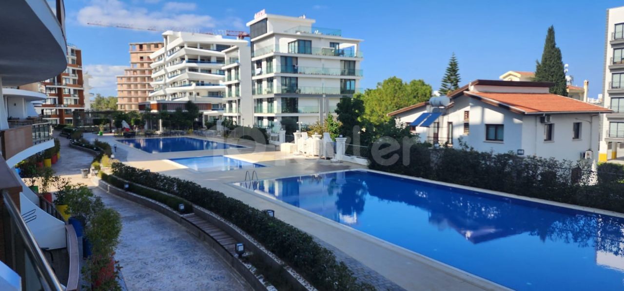 2 + 1 apartment for rent with monthly payment of 700 gbp in Akacan Elegance site in the center of Kyrenia