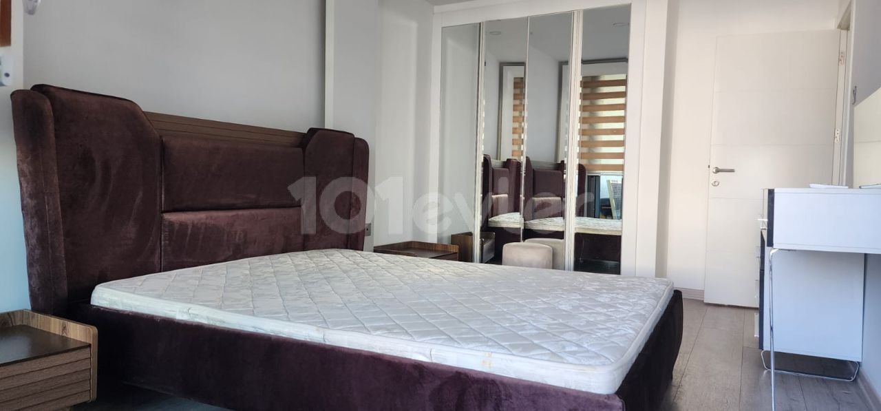 2 + 1 apartment for rent with monthly payment of 700 gbp in Akacan Elegance site in the center of Kyrenia