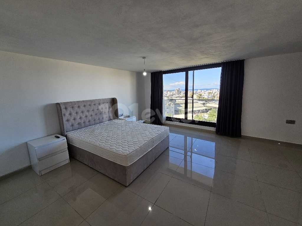 PENTHOUSE ZU VERMIETEN IM KYRENIA CENTER MIT POOL UND TERRASSE!!