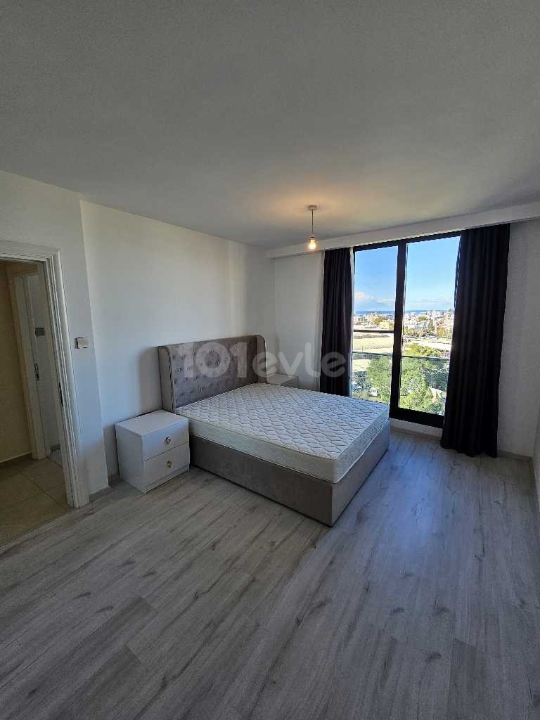 PENTHOUSE FOR SALE IN KYRENIA CENTER WITH POOL AND TERRACE!!