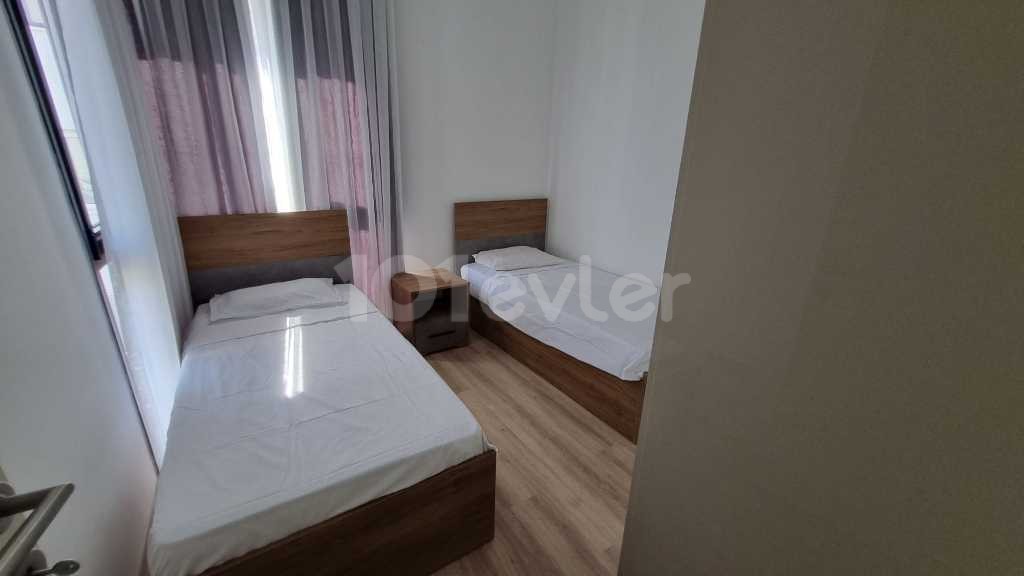 VOLLSTÄNDIG MÖBLIERTE WOHNUNG ZU VERMIETEN IM KYRENIA CENTER!! 650 STG!!