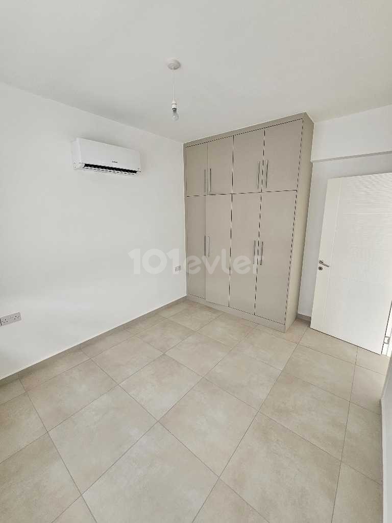 2+1 FLAT FOR RENT IN GIRNE ALSANCAK!! FURNISHED/UNFURNISHED OPTIONAL!