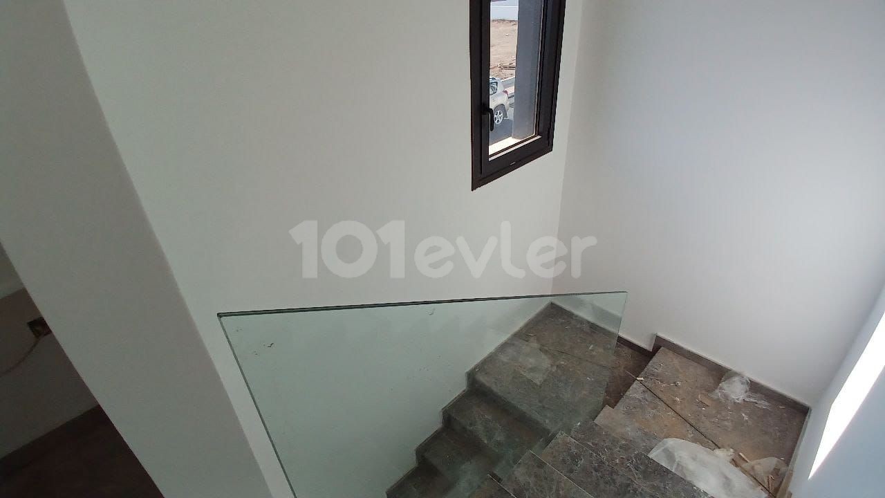 3+1 opportunity villa with pool ready for delivery in Yeniboğaziçi (Corner)