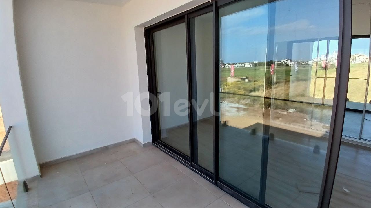3+1 opportunity villa with pool ready for delivery in Yeniboğaziçi (Corner)