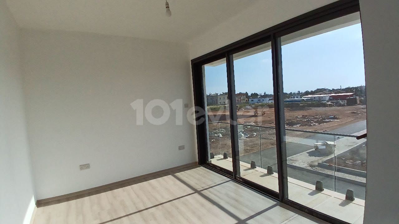 3+1 opportunity villa with pool ready for delivery in Yeniboğaziçi (Corner)