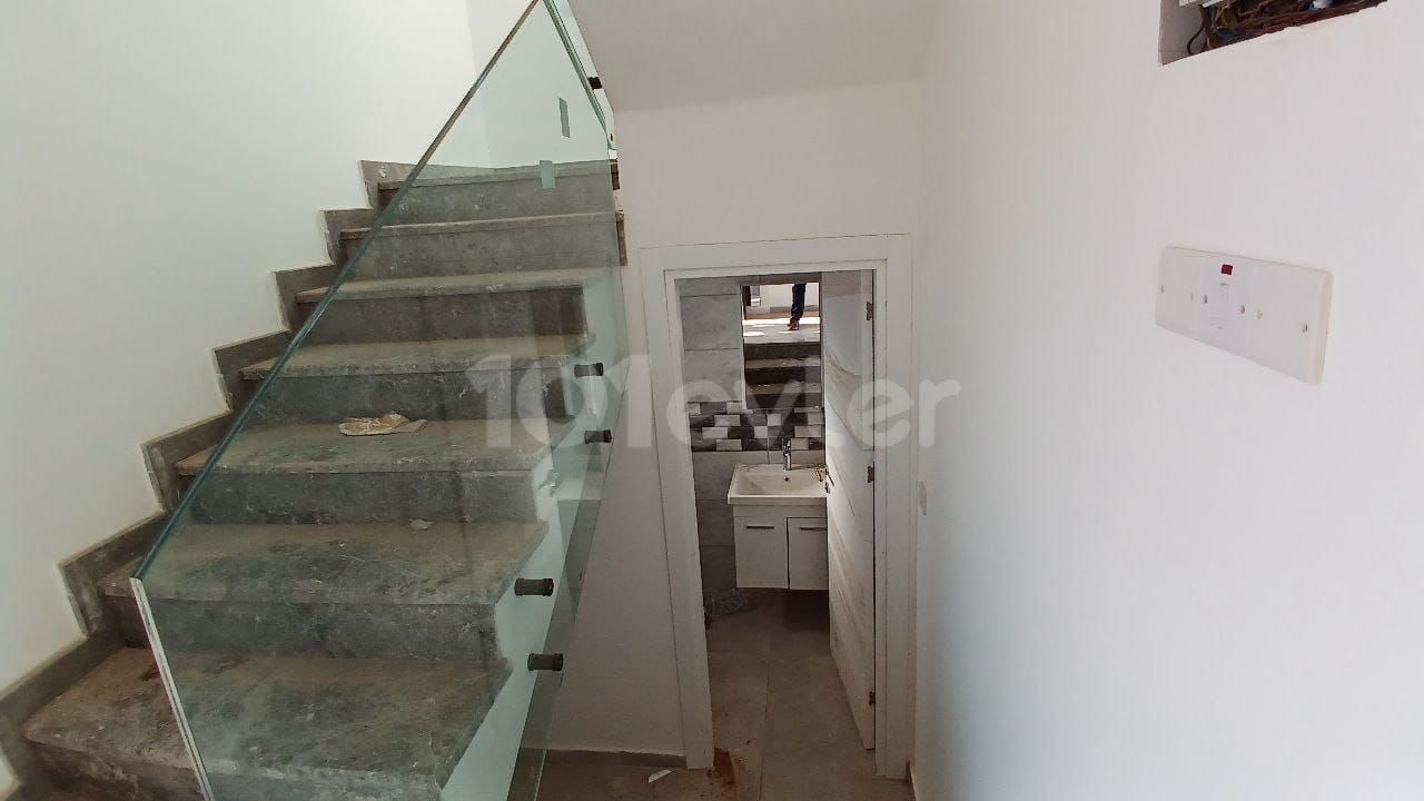 3+1 opportunity villa with pool ready for delivery in Yeniboğaziçi (Corner)