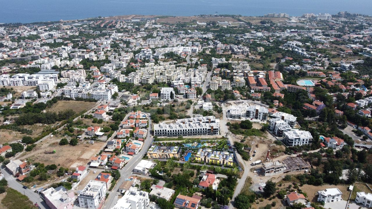 ULTRA-LUXUS-2+1-Wohnung mit Garten in ALSANCAK in der Nähe des British College