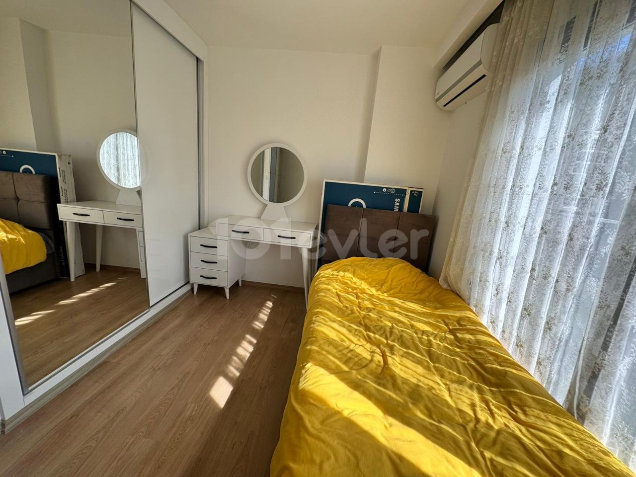 2+1 FULLY FURNISHED FLAT FOR RENT IN KYRENIA WITH BALCONY