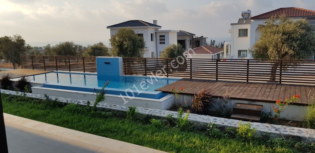 Flat For Sale in Alsancak, Kyrenia