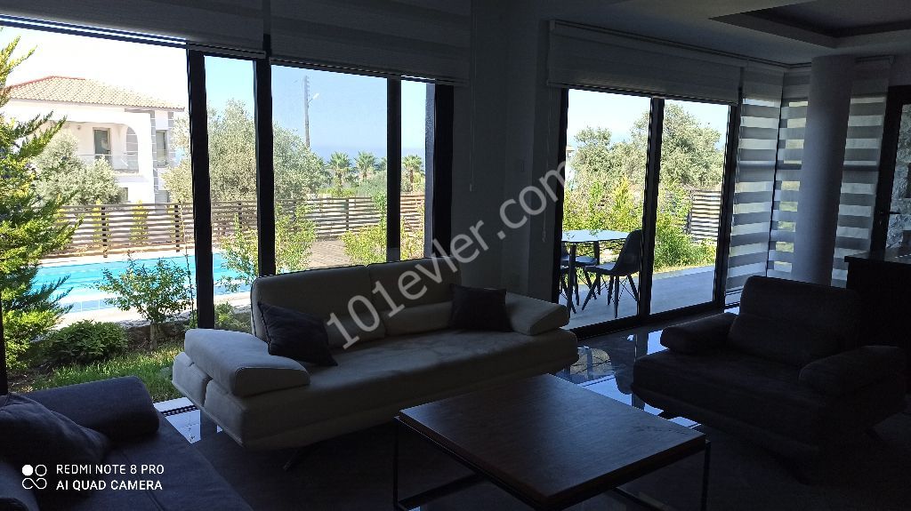 Flat For Sale in Alsancak, Kyrenia