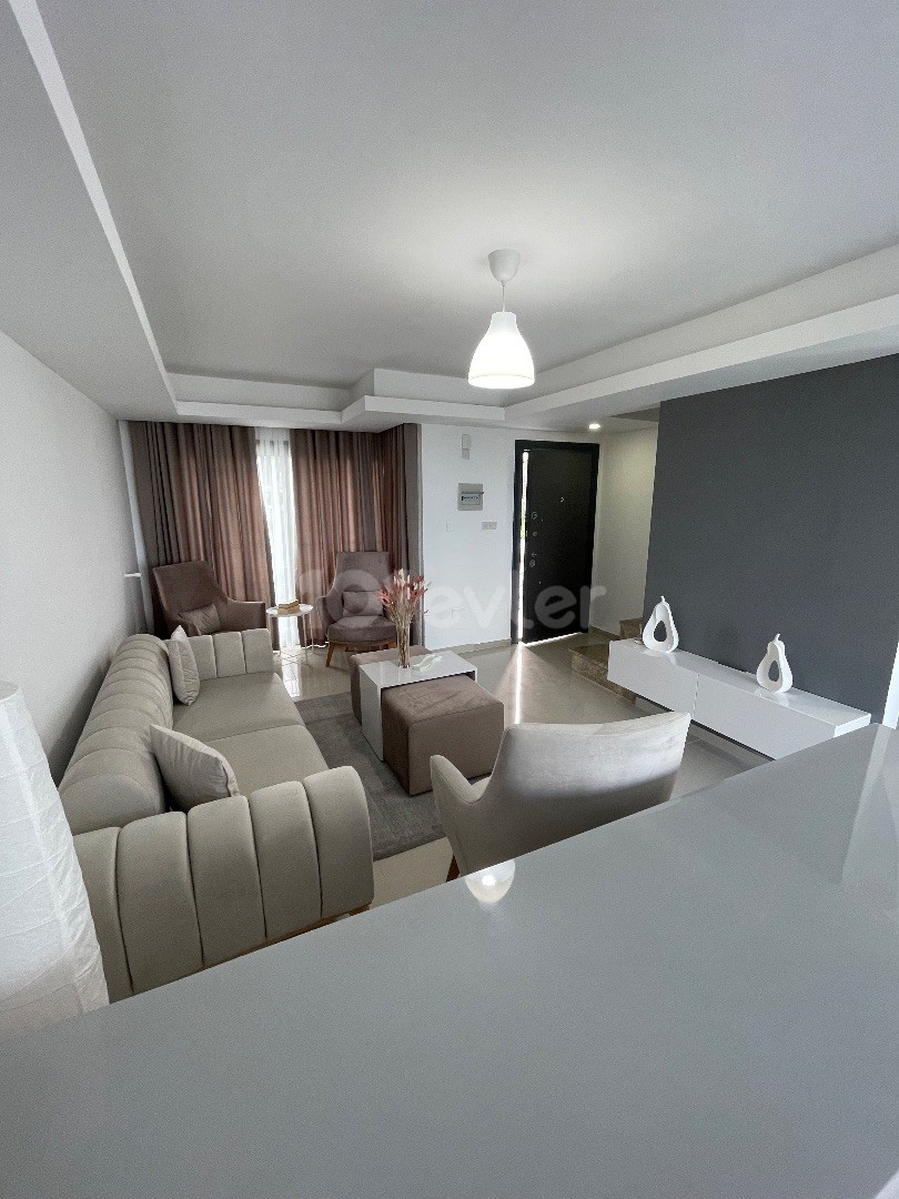 Zeytinlik 3+2 Deniz Manzaralı Triplex İkiz Ev