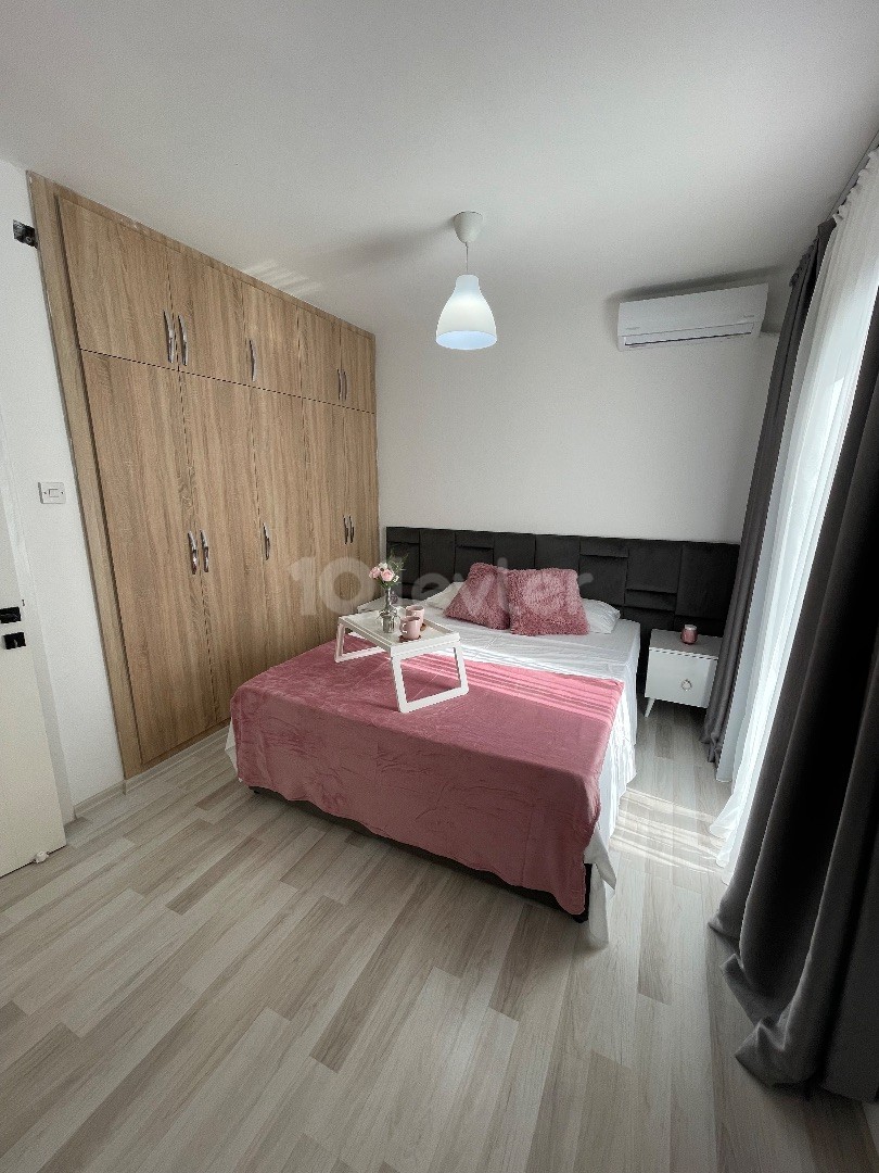 Zeytinlik 3+2 Deniz Manzaralı Triplex İkiz Ev