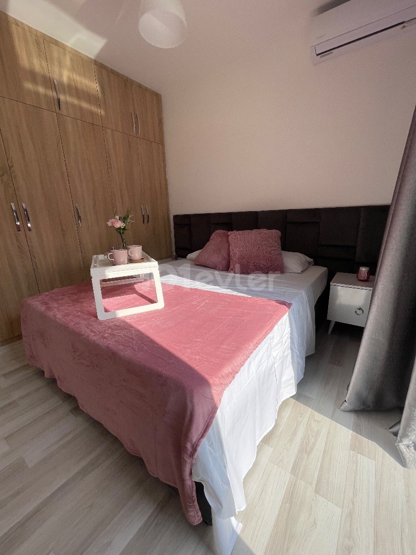 Zeytinlik 3+2 Deniz Manzaralı Triplex İkiz Ev