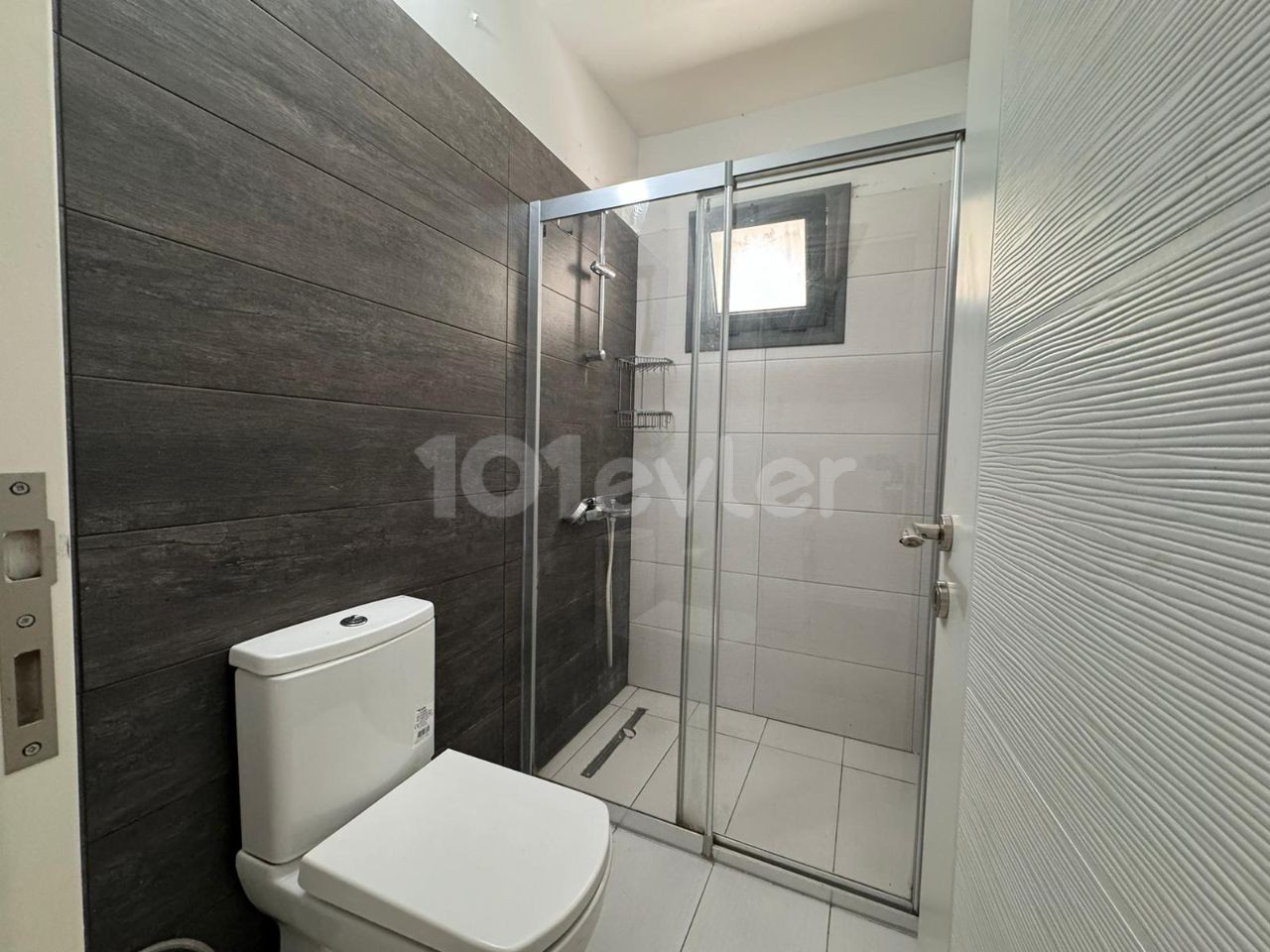 Kyrenia Center 2+1 Flat for Rent