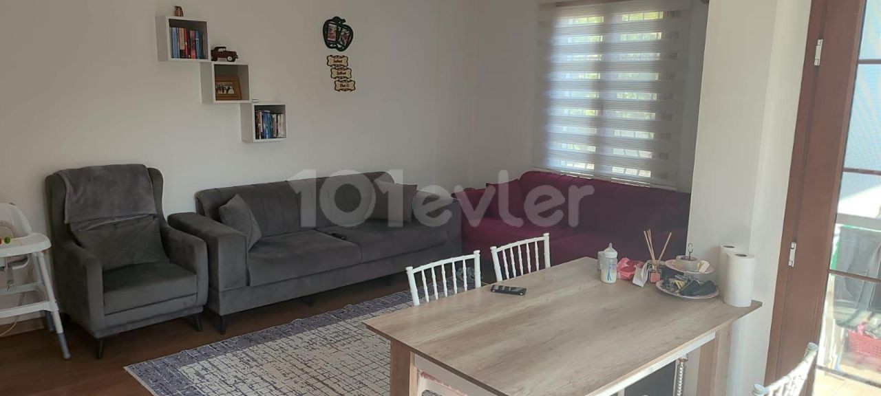 2+1 Wohnung zu vermieten in der Nähe des zentralen Gerichtsbezirks von Kyrenia