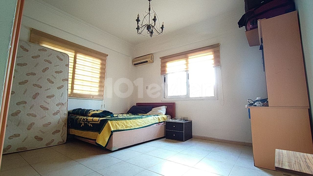  🌟🌟 3+1 APARTMENT WITH SHARED POOL IN THE HEART OF KYRENIA! 🌟🌟