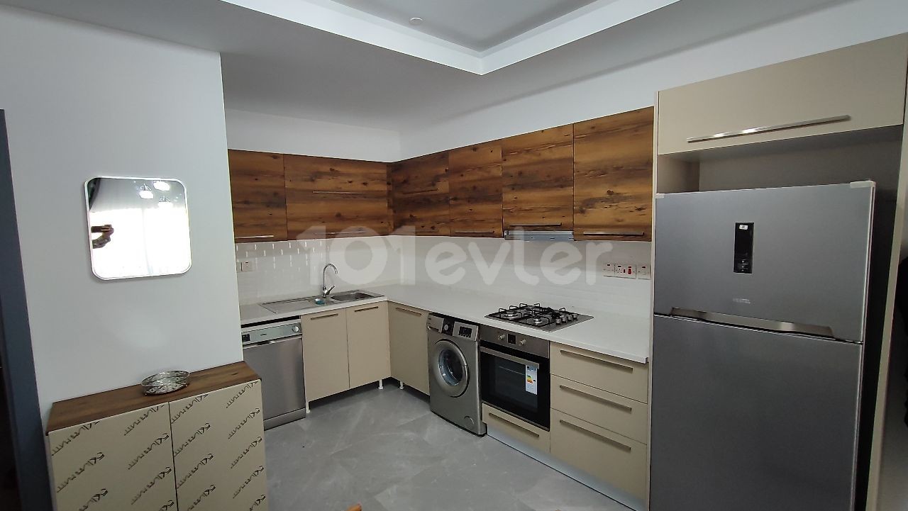 🌟🌟Girne Merkezde, Yepyeni binada, Yeni Eşyalı ve Lüks 2+1 Apartman Katı!🌟🌟