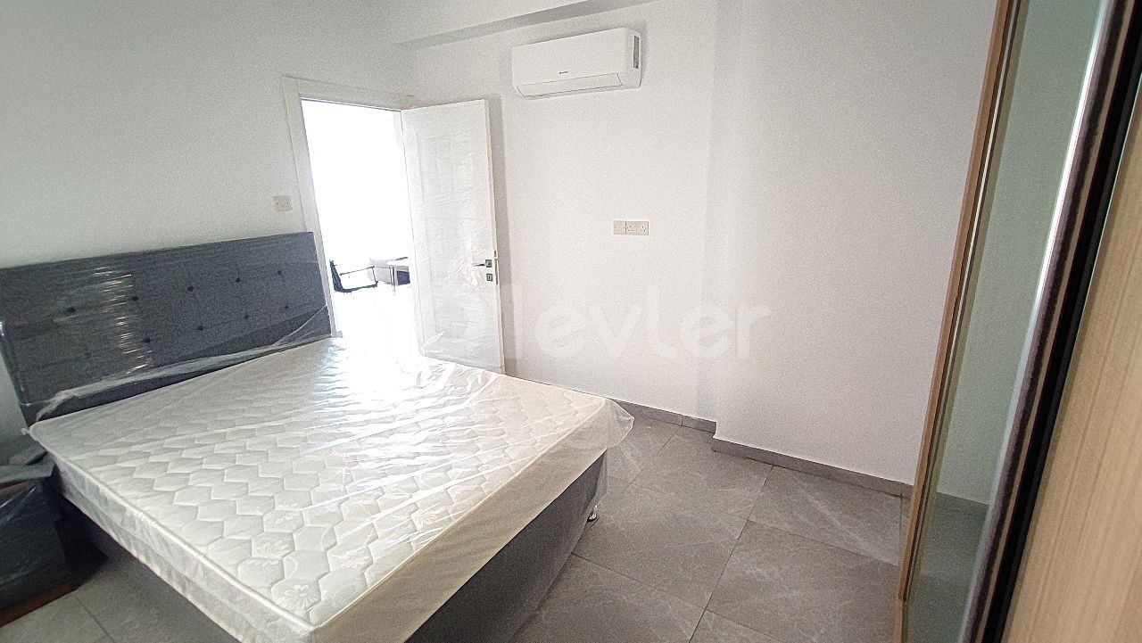 🌟🌟Girne Merkezde, Yepyeni binada, Yeni Eşyalı ve Lüks 2+1 Apartman Katı!🌟🌟