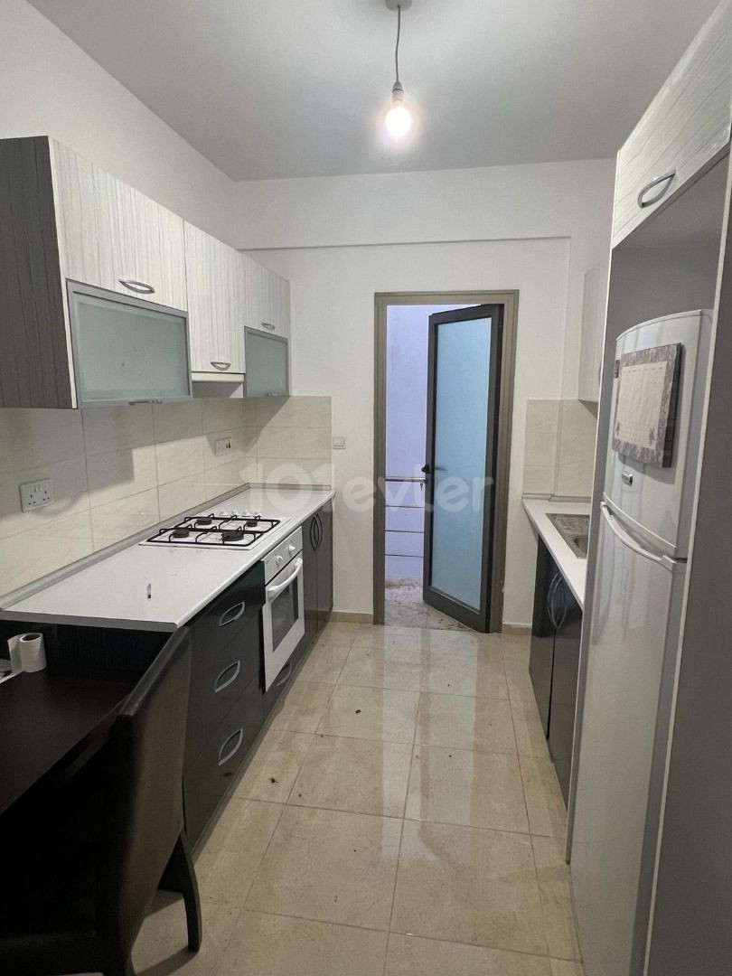 2+1 türkische Wohnung zum Verkauf in Gönyeli, Nikosia