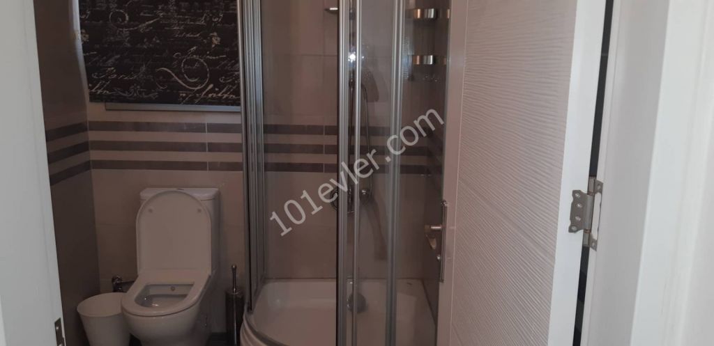 gazimağusa merkezde 2+1 kiralık yeni apartman dairesi Habibe Çetin 05338547005