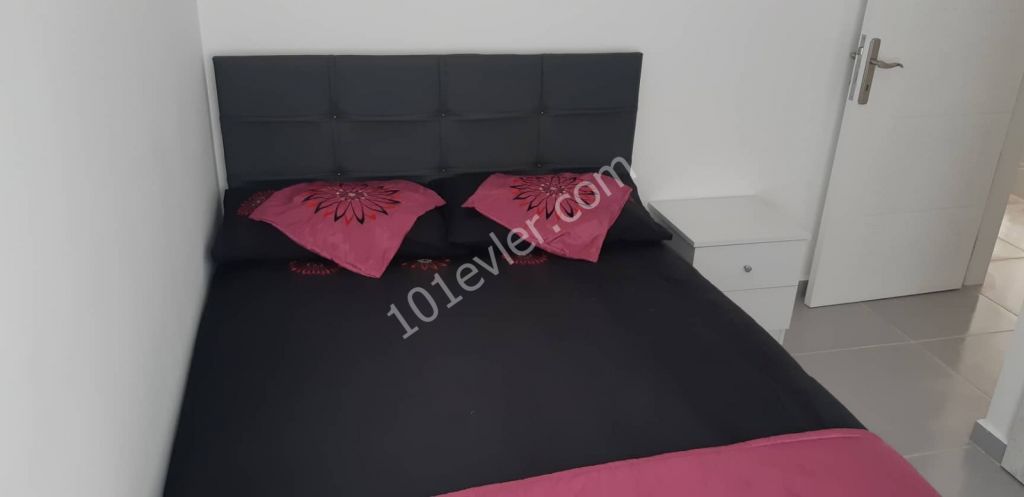 gazimağusa merkezde 2+1 kiralık yeni apartman dairesi Habibe Çetin 05338547005