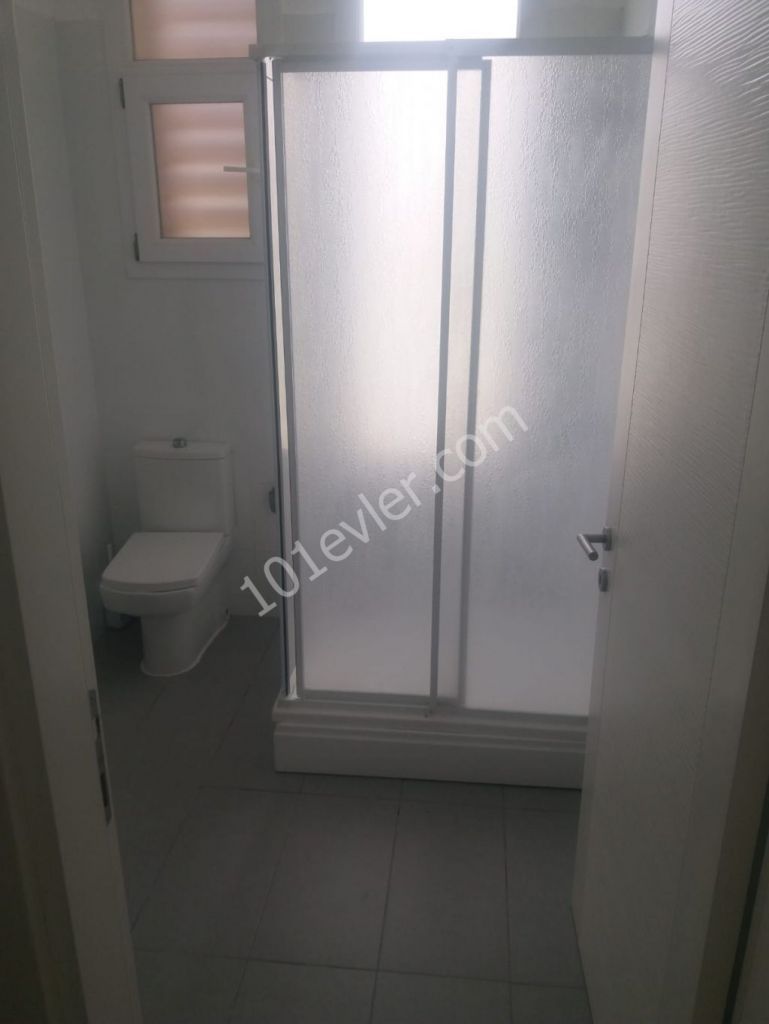 şok fiyat !!!!gazimağusa  saklıkentte  tüm vergileri , trofo katkı payı ödenmiş satılık 3+1 ikiz villa -habibe çetin 05338547005