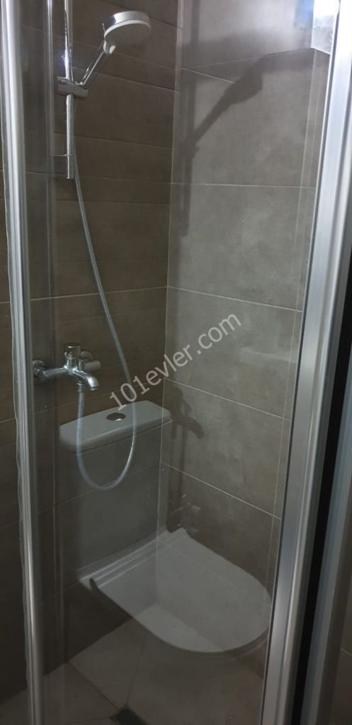 gazimağusa merkezde havuzlu rezidansta kiralık 2+1 yeni daire  Habibe Çetin 05338547005