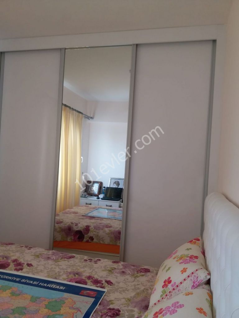 gazimağusa yeniboğaziçinde havuzlu sitede lüks kiralık 2+1 daire