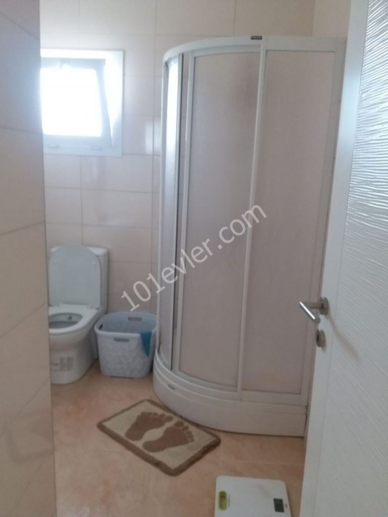 gazimağusa yeniboğaziçinde havuzlu sitede lüks kiralık 2+1 daire