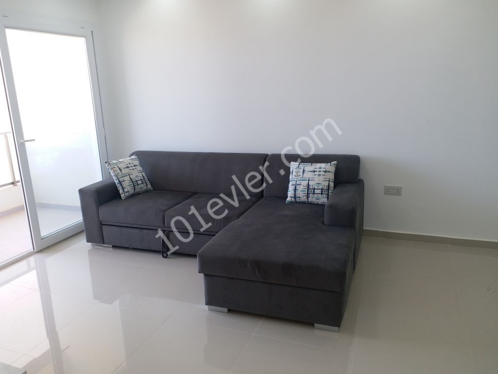 Gazimağusa  havuzlu rezidansta kiralık 2+1 daire Habibe Çetin 05338547005